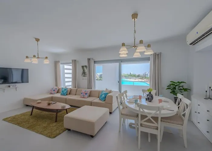 Elegant 3Br On Swan Lake Crystal Lagoon At Elgouna Families Only